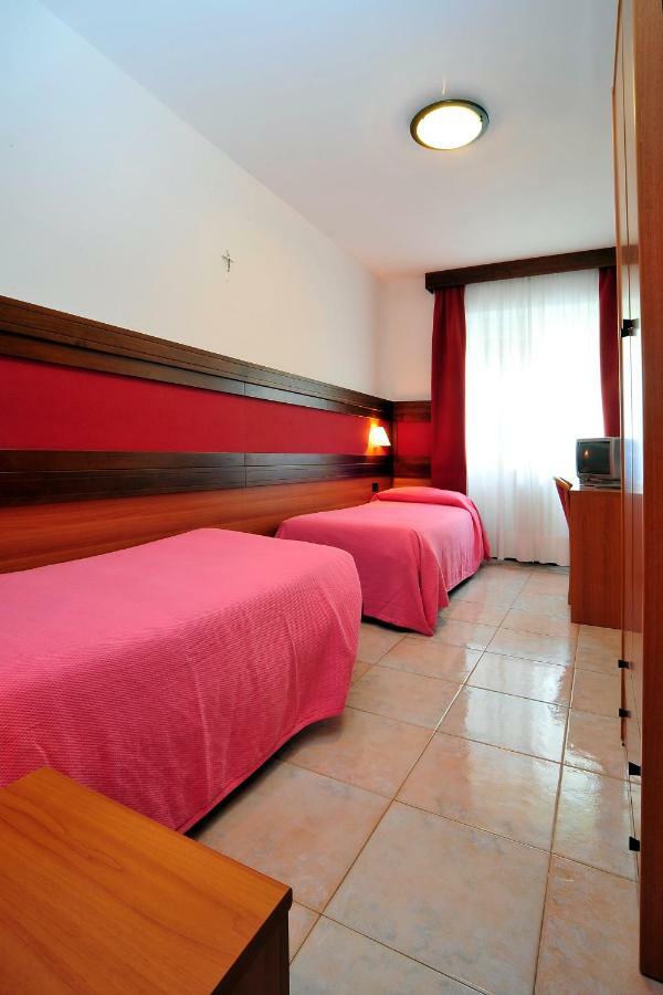 Hotel Ristorante Sasso Remenno Val Masino Экстерьер фото
